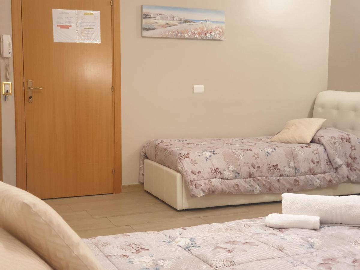 Oasi Iblea Inn Ragusa Bagian luar foto