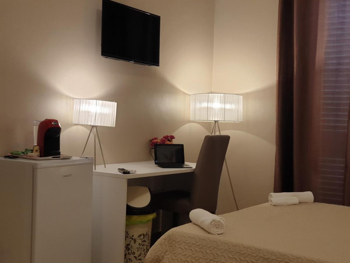 Oasi Iblea Inn Ragusa Bagian luar foto